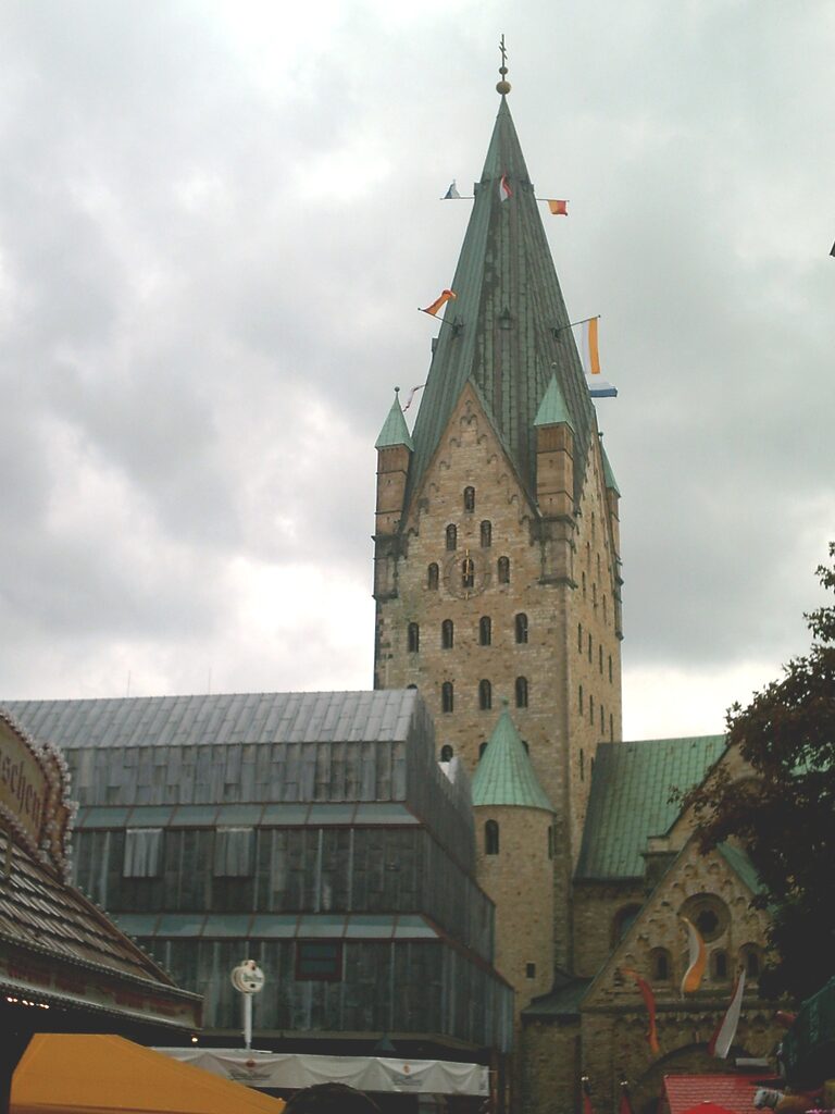 Dom und Diözesanmuseum Paderborn