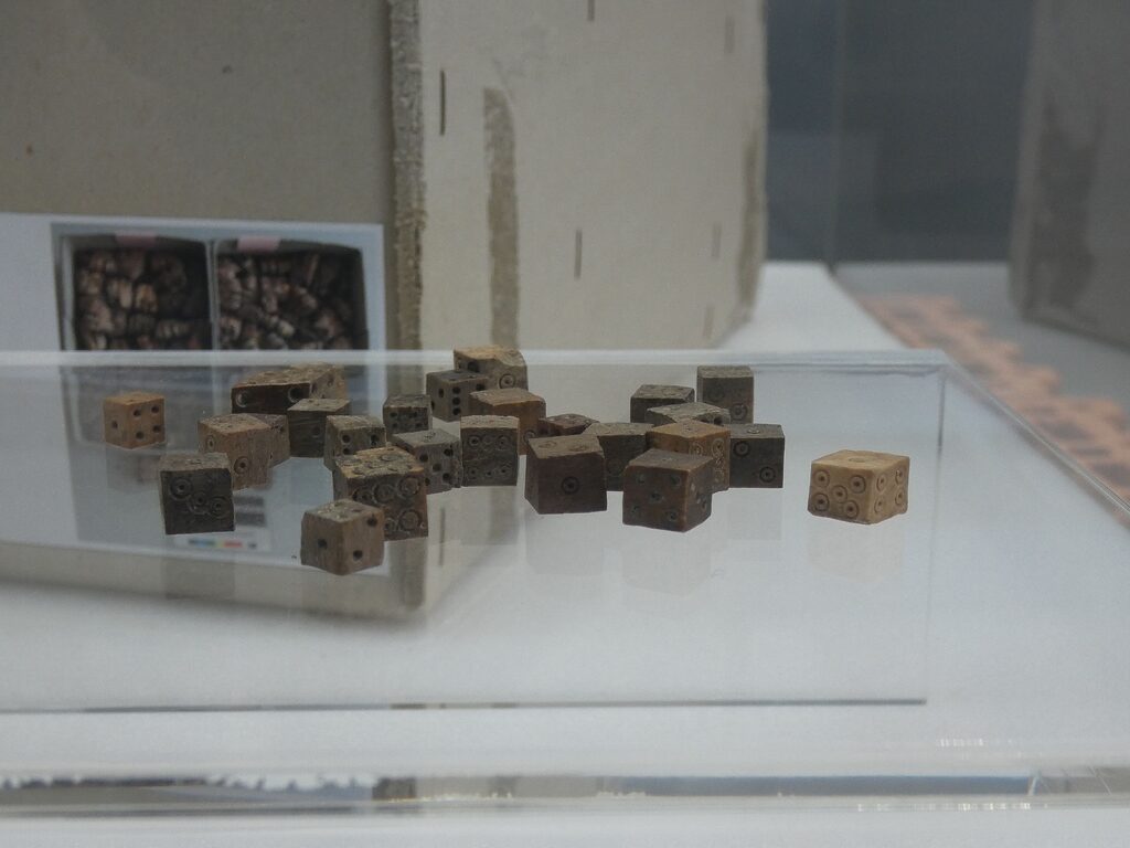W&uuml;rfel aus den Grabungen in der Judengasse in FRankfurt am Main